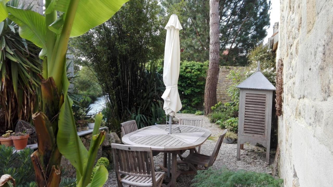 La Malposte Bed & Breakfast Reviers Exterior foto