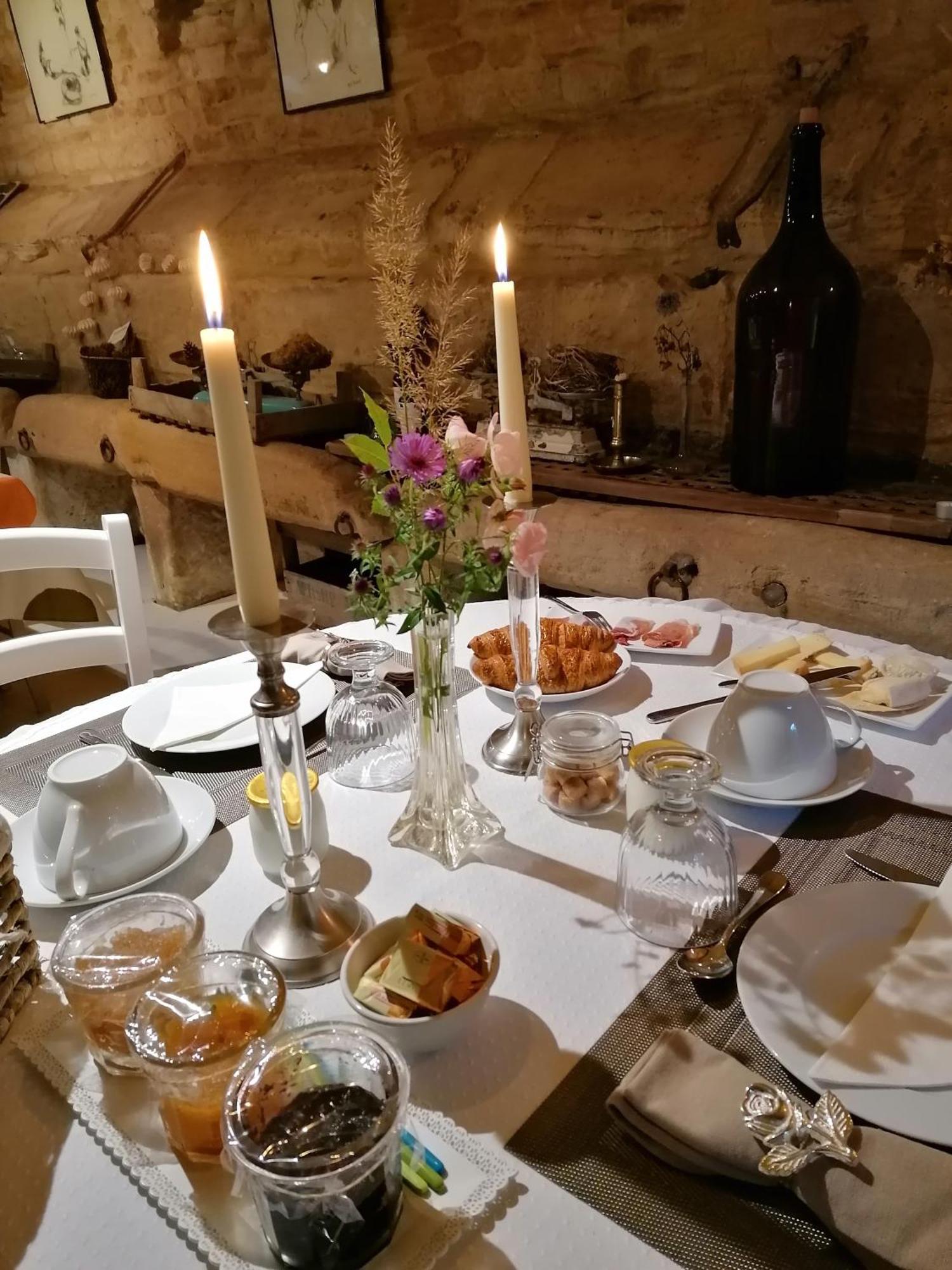 La Malposte Bed & Breakfast Reviers Exterior foto