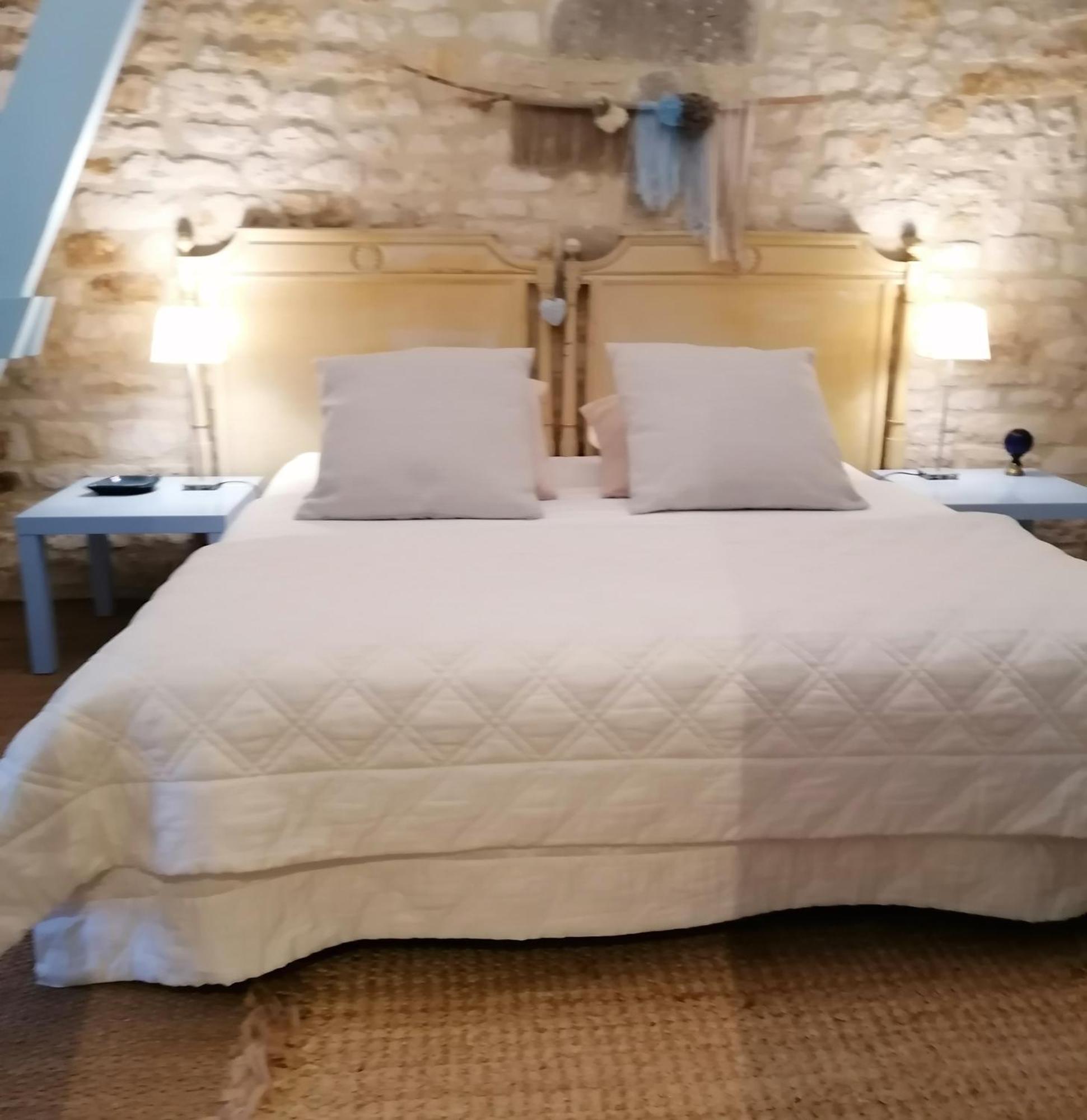 La Malposte Bed & Breakfast Reviers Exterior foto
